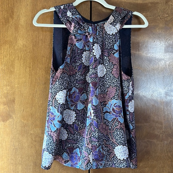 Daniel Rain Halter Top - Picture 2 of 6